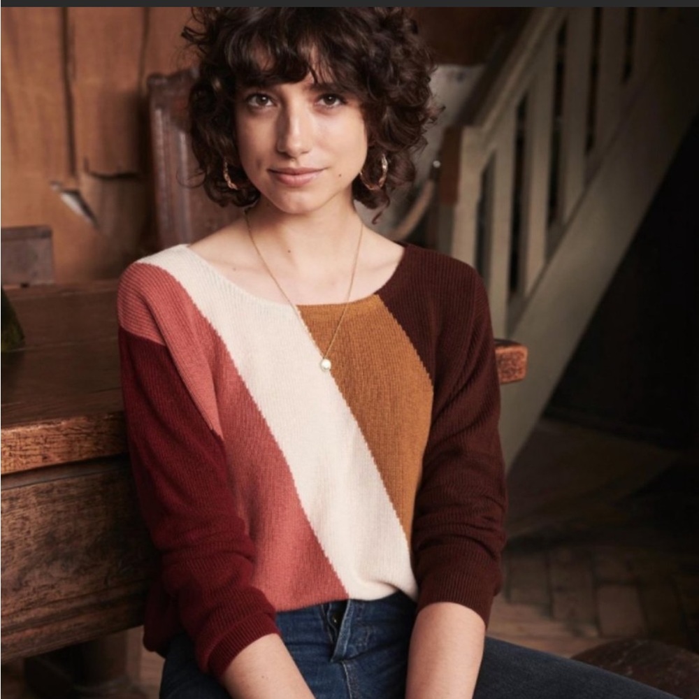 Sezane XS CREPIN sweater. Like new. Silk tie back detail. Beautiful!